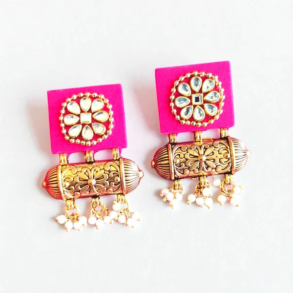 Handmade_Magenta_Colour_Flower_Design_Kundan_Earrings