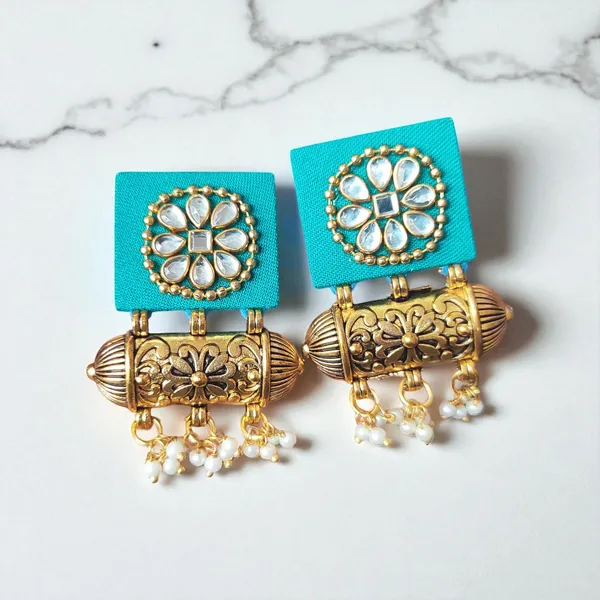 Handmade_Ocean_Blue_Colour_Flower_Design_Kundan_Earrings