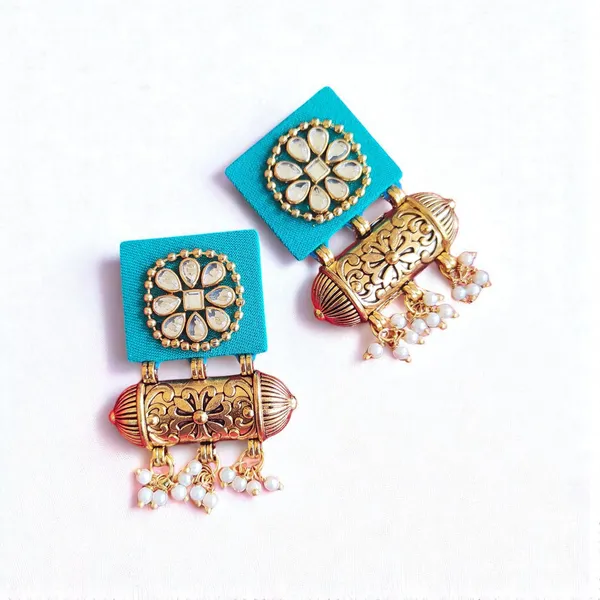 Handmade_Ocean_Blue_Colour_Flower_Design_Kundan_Earrings