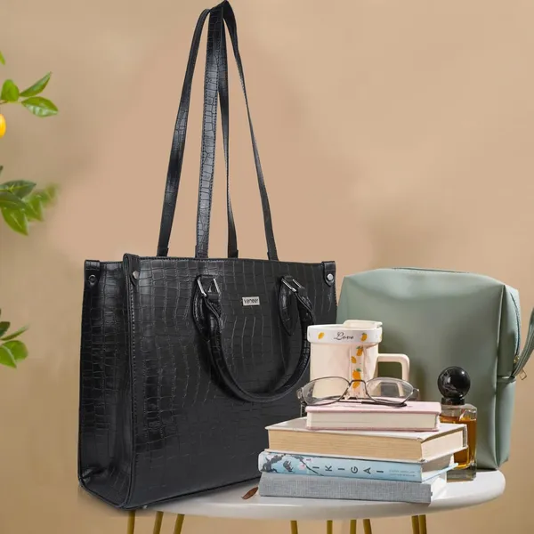 Black_Croco_Pattern_Stylish_Classy_Design_Trendy_Travel_Dailyuse_Tote_Shoulder_Handbag_For_Women