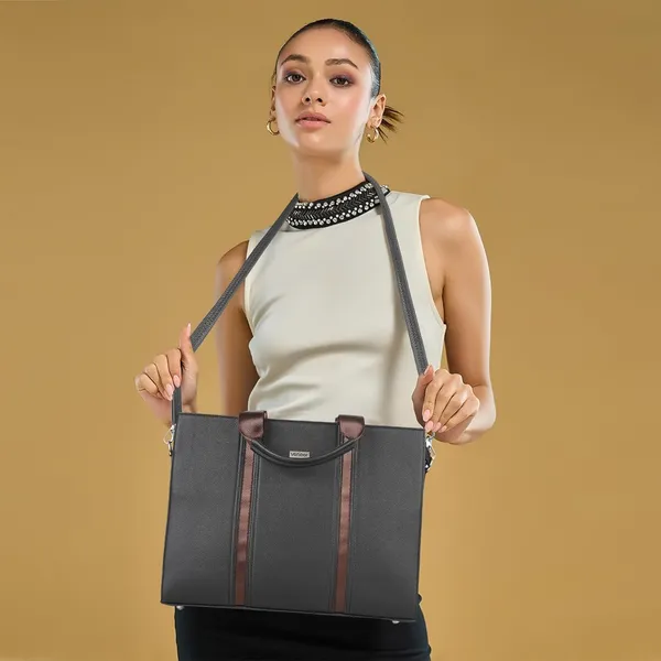 Black_Vegan_Leather_Classy_Mac_Book|_13_Inch_Laptop_Unique_Design_Crossbody_Tote_Bag_For_Women