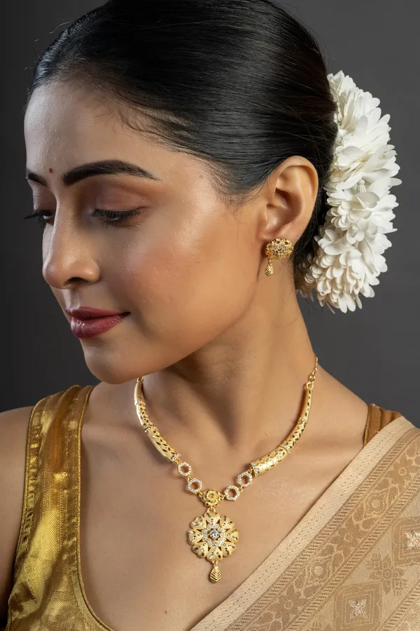 KAYRAH_Women_White_Brass_Material_Crafted_Zircon_Stone_Studed_Necklace_with_Earrings_|_Modern,_Esthetic_Jewellery_for_Women_and_Girls|_Gifting_Accessories