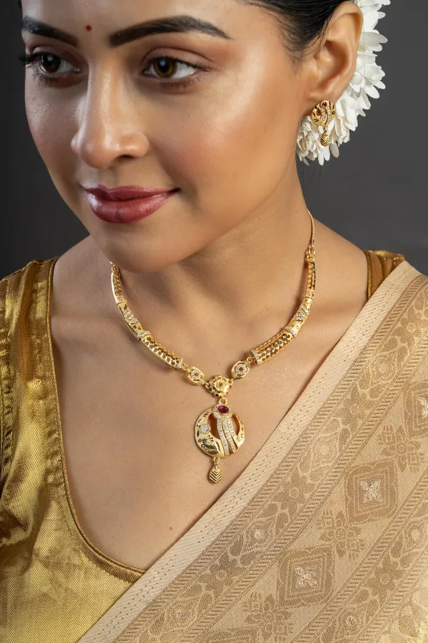 KAYRAH_Women_Red_Brass_Material_Crafted_Onyx_Stone_Studed_Necklace_with_Earrings_|_Modern,_Esthetic_Jewellery_for_Women_and_Girls|_Gifting_Accessories