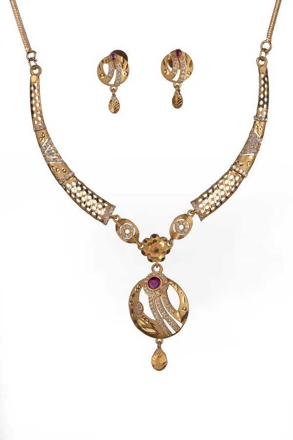 KAYRAH_Women_Red_Brass_Material_Crafted_Onyx_Stone_Studed_Necklace_with_Earrings_|_Modern,_Esthetic_Jewellery_for_Women_and_Girls|_Gifting_Accessories