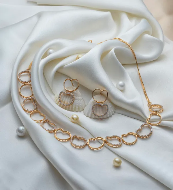 KAYRAH_Women_White_Brass_Material_Crafted_Zircon_Stone_Studed_Necklace_with_Earrings_|_Modern,_Esthetic_Jewellery_for_Women_and_Girls|_Gifting_Accessories