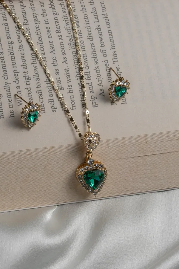KAYRAH_Women_Green_Brass_Material_Crafted_Crystal_Stone_Studed_Necklace_with_Earrings_|_Modern,_Esthetic_Jewellery_for_Women_and_Girls|_Gifting_Accessories