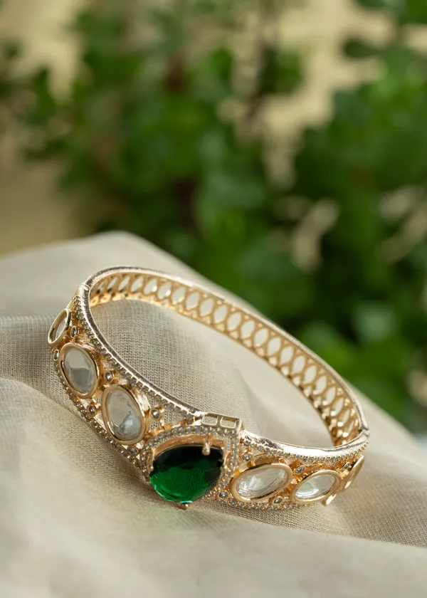 KAYRAH_White_Brass_Material_Gold_Plated_Kundan_Stone_Studed-Bracelet_for_Women_|_Modern_Look_for_every_Girl,_Women_|_Gifting_Accessories