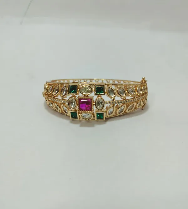 KAYRAH_Green_and_White_Brass_Material_Gold_Plated_Kundan_Stone_Studed-Bracelet_for_Women_|_Modern_Look_for_every_Girl,_Women_|_Gifting_Accessories