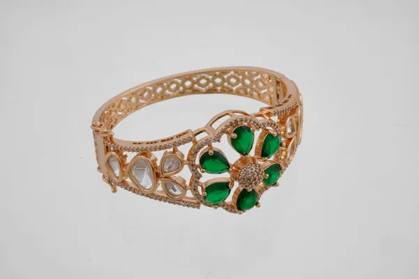 KAYRAH_Brass_Green_Material_Gold_Plated_Kundan_Stone_Studed-Bracelet_for_Women_|_Modern_Look_for_every_Girl,Women_|_Gifting_Accessories