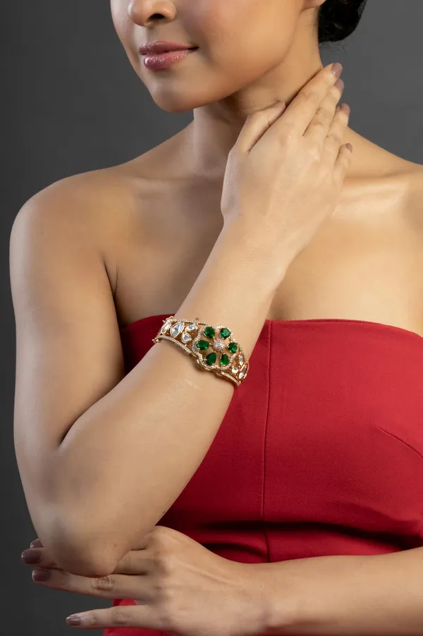 KAYRAH_Brass_Green_Material_Gold_Plated_Kundan_Stone_Studed-Bracelet_for_Women_|_Modern_Look_for_every_Girl,Women_|_Gifting_Accessories