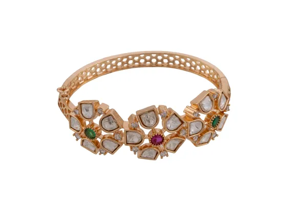 KAYRAH_Brass_Material_Gold_Plated_Kundan_Stone_Studed-Bracelet_for_Women_|_Modern_Look_for_every_Girl,Women_|_Gifting_Accessories