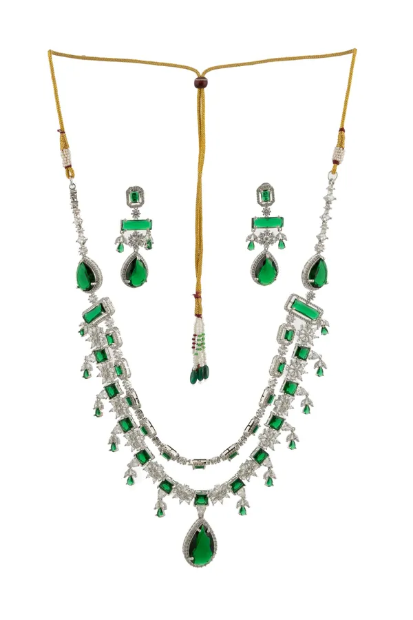 KAYRAH_Women_White_and_Green_Brass_Material_Crafted_Kundan_Stone_Studed_Necklace_with_Earrings_|_Modern,_Esthetic_Jewellery_for_Women_and_Girls|_Gifting_Accessories