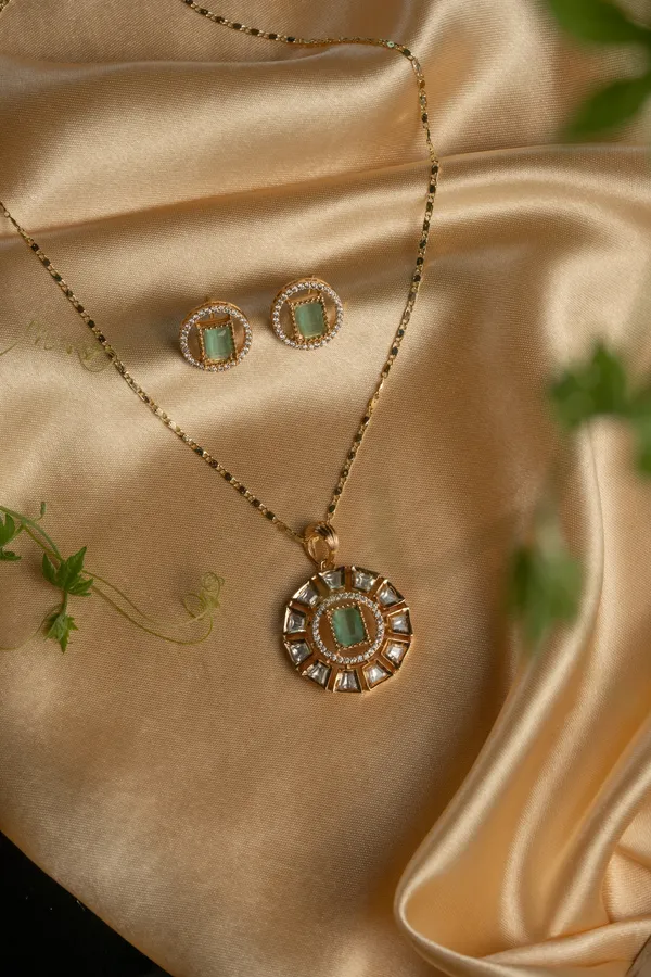 KAYRAH_Women_Green_Brass_Material_Crafted_Kundan_Stone_Studed_Necklace_with_Earrings_|_Modern,_Esthetic_Jewellery_for_Women_and_Girls|_Gifting_Accessories