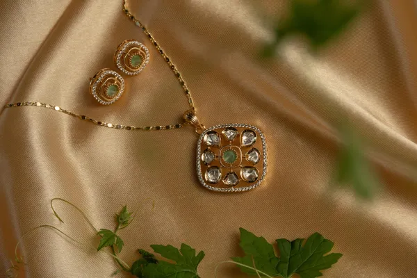 KAYRAH_Women_Multi_Brass_Material_Crafted_Kundan_Stone_Studed_Necklace_with_Earrings_|_Modern,_Esthetic_Jewellery_for_Women_and_Girls|_Gifting_Accessories