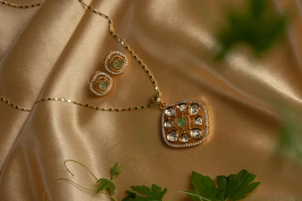 KAYRAH_Women_Multi_Brass_Material_Crafted_Kundan_Stone_Studed_Necklace_with_Earrings_|_Modern,_Esthetic_Jewellery_for_Women_and_Girls|_Gifting_Accessories