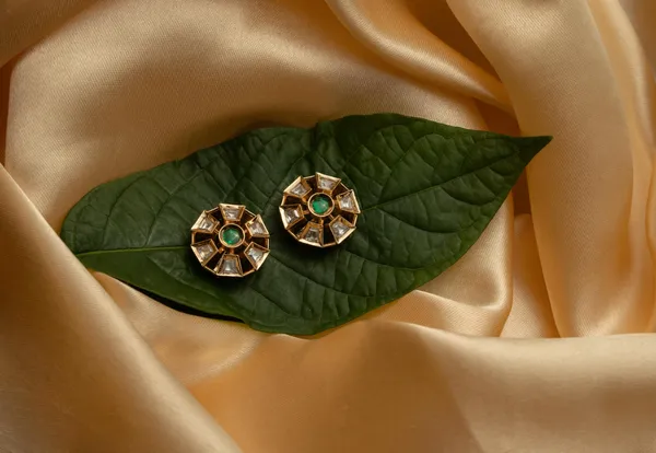 Kayrah_Green_Women_Brass_Material_Handcrafted_kundan_Stone_Studed_Push-Back_Closer_Earrings|_for_Women_and_Girls,_Gift_for_Every_Woman