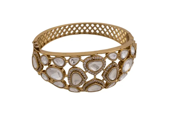 KAYRAH_Brass_Material_Gold_Plated_Kundan_Stone_Studed-Bracelet_for_Women_|_Modern_Look_for_every_Girl,Women_|_Gifting_Accessories