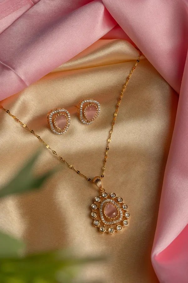 KAYRAH_Women_Pink_Brass_Material_Crafted_Kundan_Stone_Studed_Necklace_with_Earrings_|_Modern,_Esthetic_Jewellery_for_Women_and_Girls|_Gifting_Accessories
