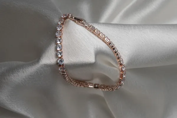 KAYRAH_White_Brass_Material_Gold_Plated_Crystal_Stone_Studed-Bracelet_for_Women_|_Modern_Look_for_every_Girl,Women_|_Gifting_Accessories