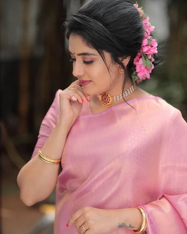 Pink_Woven_Pure_Kanjivaram_Regular_Saree_For_Women