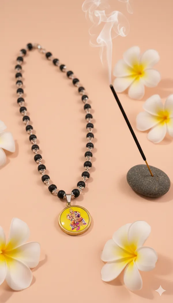 Murugan_Pendant_With_Karungali_Mala_–_Double-Sided_Murugan_&_Murugan_Yantra_Locket
