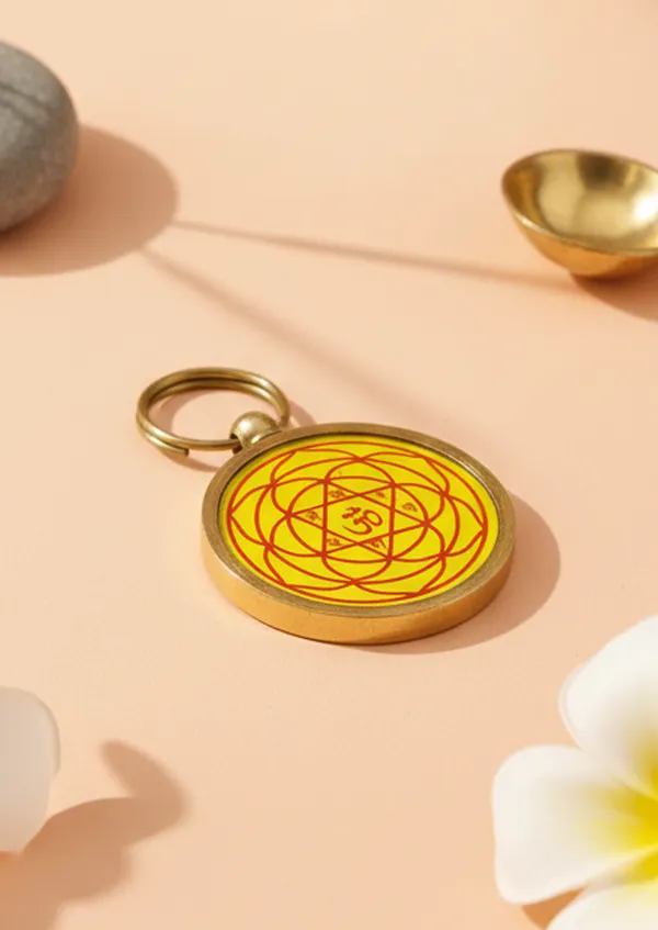 Murugan_Pendant_With_Karungali_Mala_–_Double-Sided_Murugan_&_Murugan_Yantra_Locket