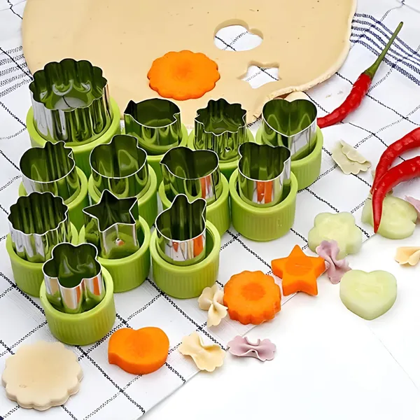 Green_Stainless_Steel_Fruit_Cutter_(Pack_Of_12)