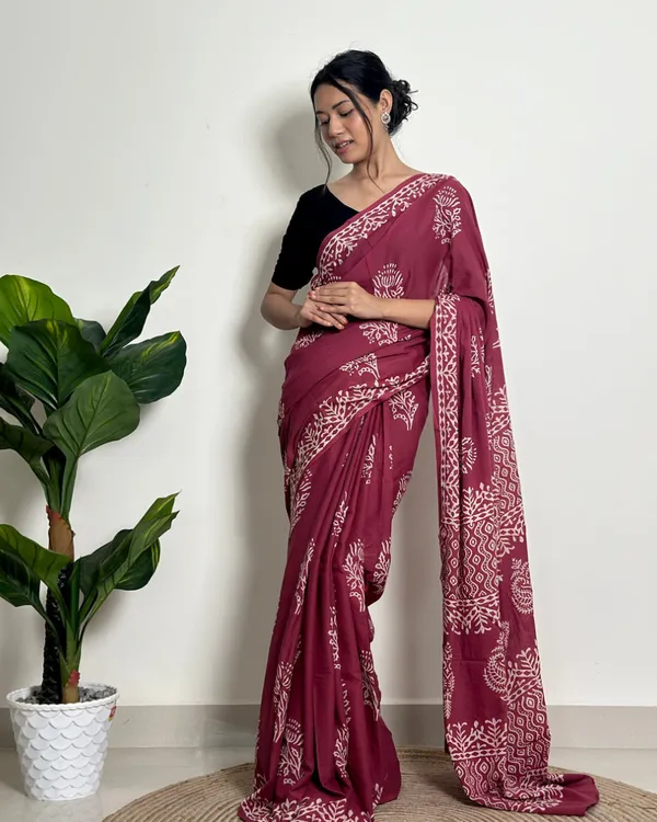 Marron_Color_1_Minute_Ready_To_Wear_Mulmul_Cotton_Digital_Printed_Saree_With_Pocket
