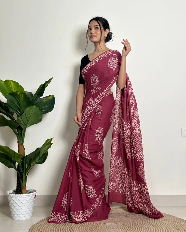 Marron_Color_1_Minute_Ready_To_Wear_Mulmul_Cotton_Digital_Printed_Saree_With_Pocket