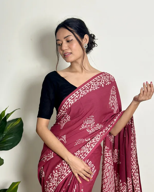 Marron_Color_1_Minute_Ready_To_Wear_Mulmul_Cotton_Digital_Printed_Saree_With_Pocket
