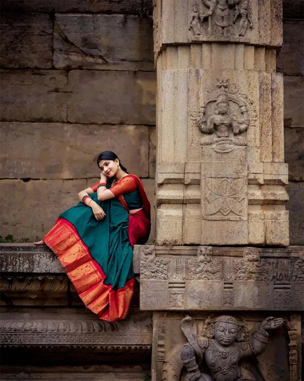 Green_And_Red_Kanchipuram_Zari_Weaving_Half_Saree_With_Blouse___Silk_Dupatta