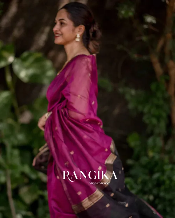 Wine_Premium_Cotton_Silk_Saree_With_Classy_Blouse_and_tassels