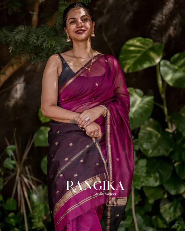 Wine_Premium_Cotton_Silk_Saree_With_Classy_Blouse_and_tassels