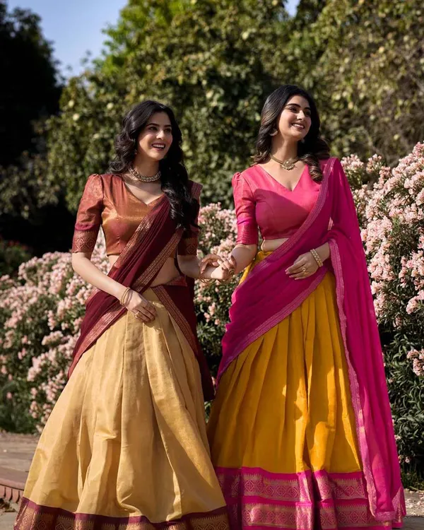 Cream_And_Brown_Kanchipuram_Zari_Weaving_Half_Saree_With_Blouse___Silk_Dupatta