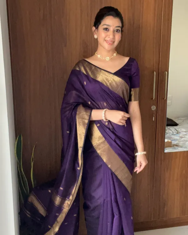 Purple_Color_Premium_Cotton_Silk_Saree_With_Classy_Blouse