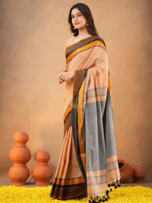 Peach_Soft_Mulmul_Cotton_Saree_with_Contrast_Border_Design_with_Blouse_Piece