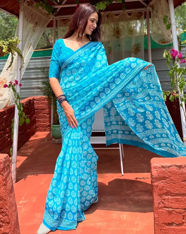 Indigo_Glow_-_Blue_Linen_Saree_with_Coordinated_Blue_Blouse_Piece