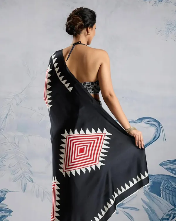 Black_Color_1_Minute_Ready_to_Wear_Digitial_Printed_Crape_Silk_Saree
