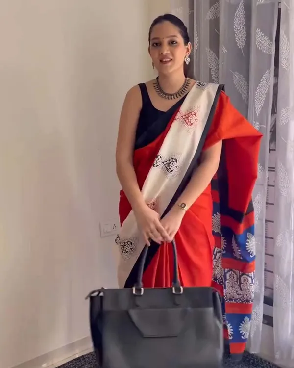 Ruby_Fade_-_Red_Linen_Saree_with_Black_Highlights_&_Blouse