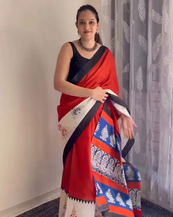 Ruby_Fade_-_Red_Linen_Saree_with_Black_Highlights_&_Blouse