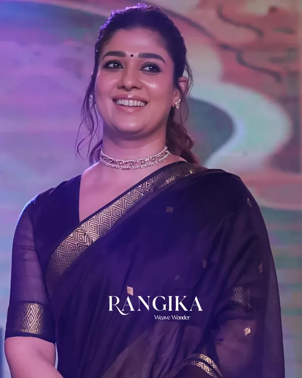 Purple_Color_Premium_Cotton_Silk_Saree_With_Classy_Blouse_and_tassels