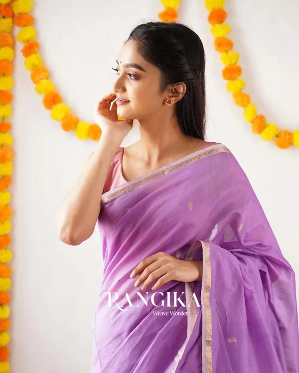 Lavender_Color_Premium_Cotton_Silk_Saree_With_Classy_Blouse_and_tassels