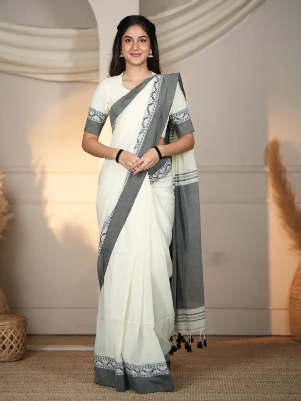 White_MulMulmul_Cotton_Saree_with_Grey_Border_Motif_&_Matching_Off-White_Blouse_Piece