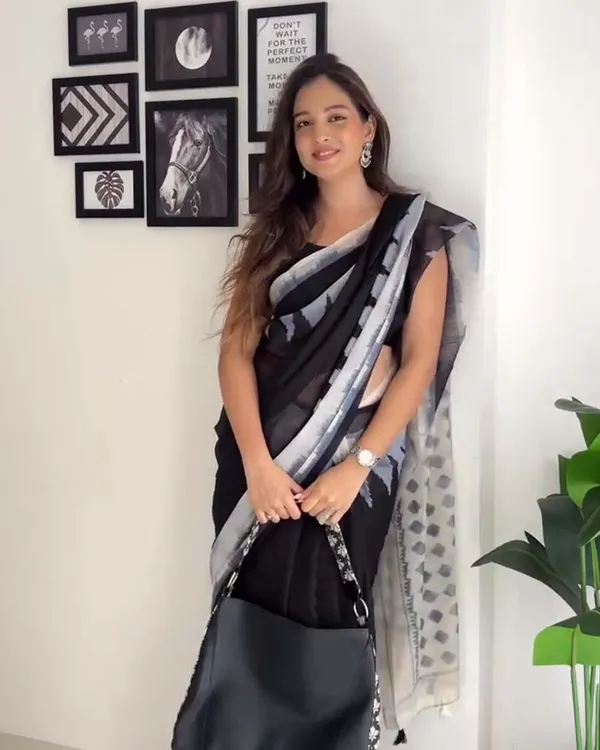 Midnight_Snow_-_Black_1-Minute_Ready_to_Wear_Saree_with_White_Accent_Border_and_Black_Blouse