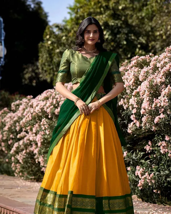 Yellow_And_Green_Kanchipuram_Zari_Weaving_Half_Saree_With_Blouse___Silk_Dupatta