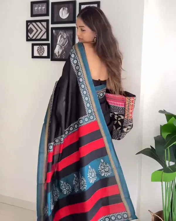 Dark_Horizon_-_Black_Linen_1-Minute_Ready_to_Wear_Saree_with_Blue_Border_&_Matching_Blouse