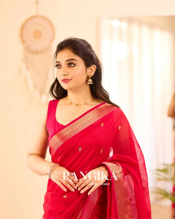 Pink_Color_Premium_Cotton_Silk_Saree_With_Classy_Blouse_and_tassels