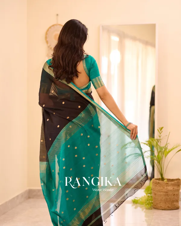 Black_Color_Premium_Cotton_Silk_Saree_With_Classy_Blouse_and_tassels