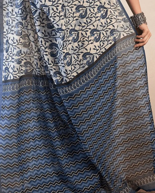 White_and_Blue_Color_1_-_Minute_Ready_to_Wear_Mulmul_Cotton_Saree_with_Blouse_Piece