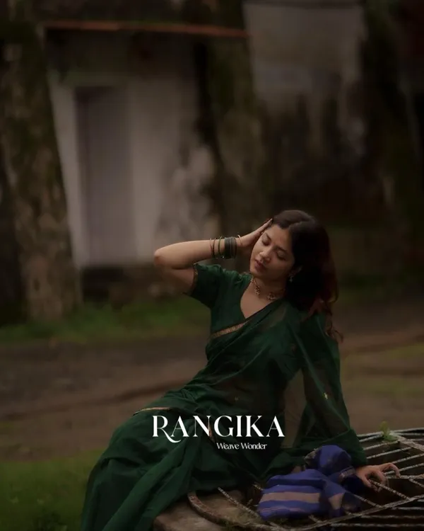Green__Premium_Cotton_Silk_Saree_With_Classy_Blouse_and_tassels